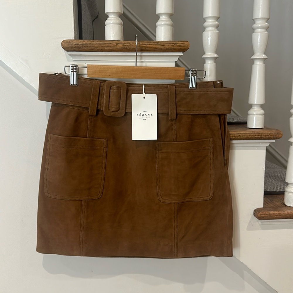 With tag ! Sezane camel suede skirt